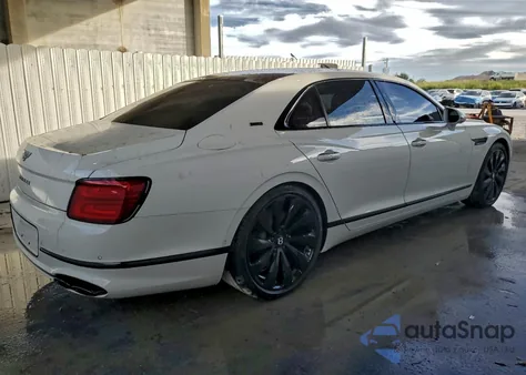 2024 Bentley Flying Spur z USA, uszkodzony, nr VIN SCBBG6ZG2RC018554